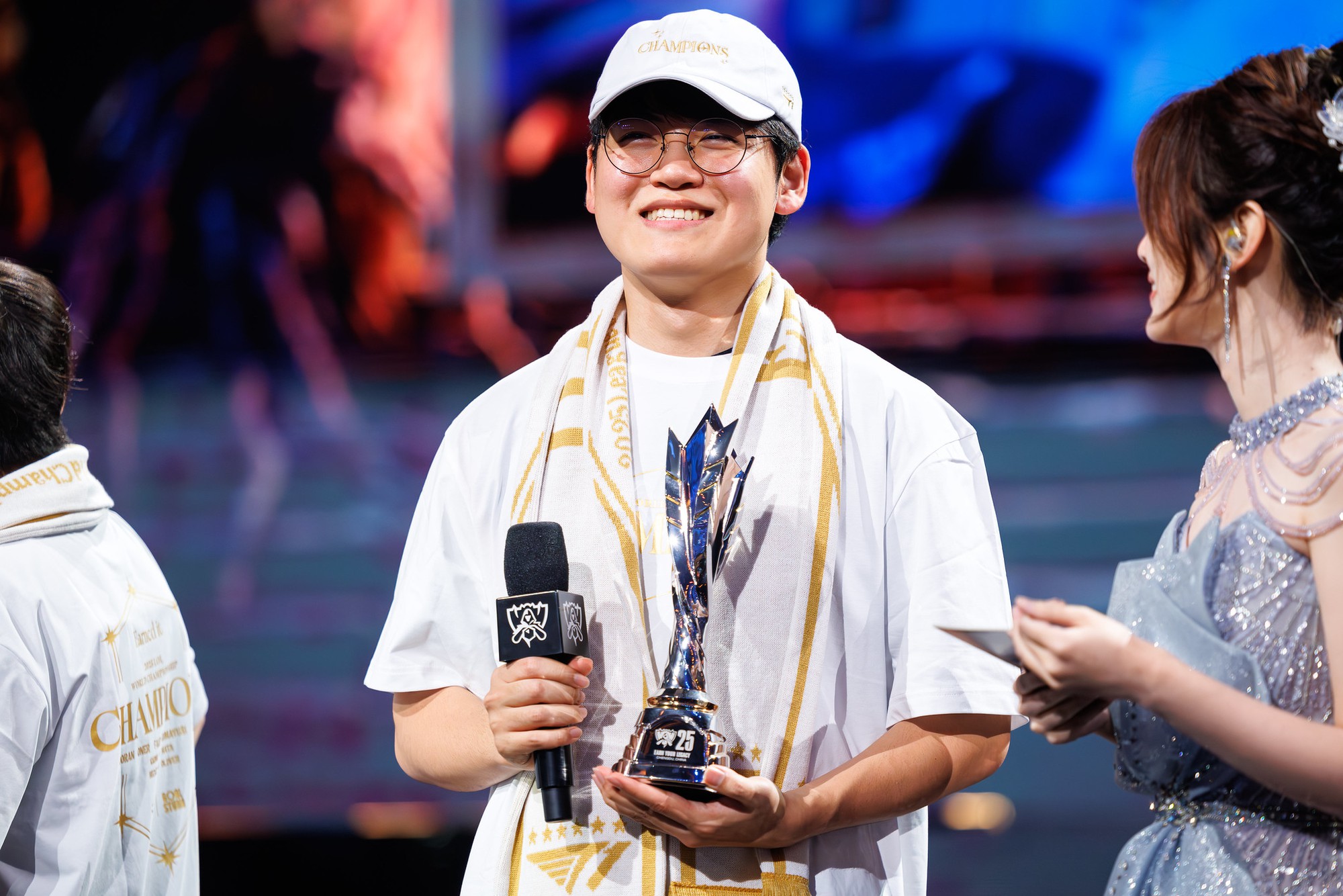 Ngay khi rời đi, Gumayusi vẫn kịp để lại một dấu ấn khác cho thấy tầm ảnh hưởng tại T1- Ảnh 1. Ngay khi rời đi, Gumayusi vẫn kịp để lại một dấu ấn khác cho thấy tầm ảnh hưởng tại T1- Ảnh 1.