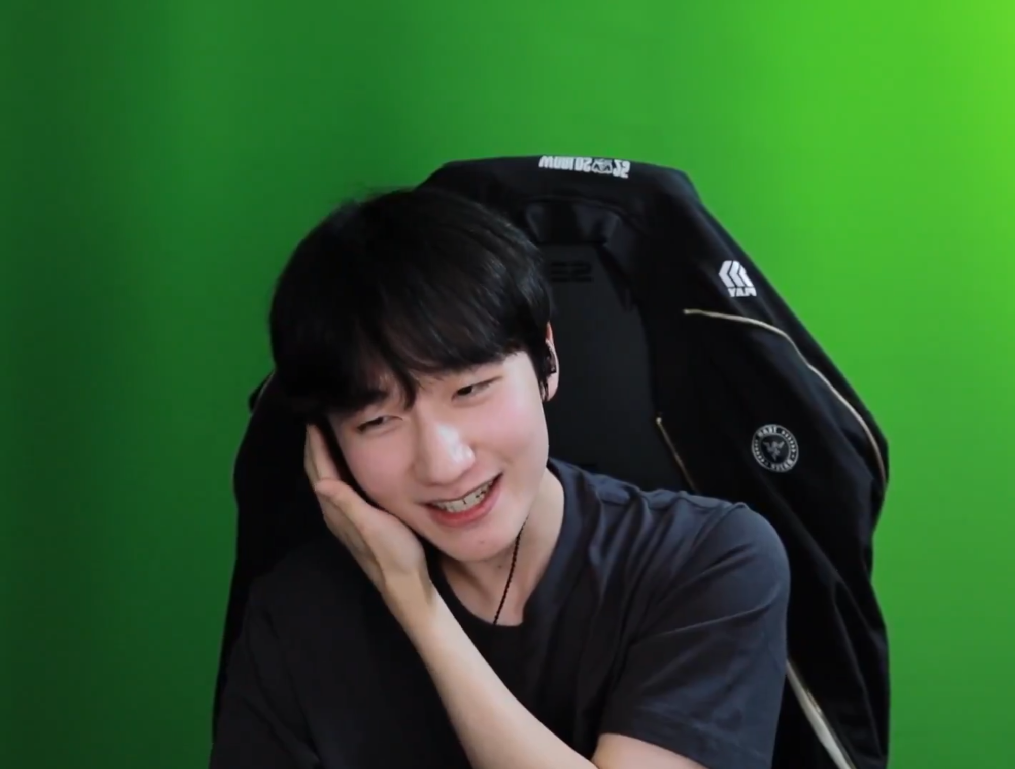 Peanut bất ngờ dành lời khen ngợi cho Faker- Ảnh 2. Peanut bất ngờ dành lời khen ngợi cho Faker- Ảnh 2.