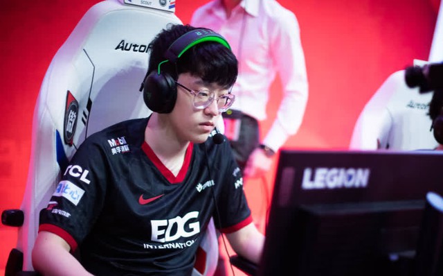 Giải mã sức mạnh của Tứ trụ LPL tại CKTG: Sân khấu của những carry siêu hạng - Ảnh 2.