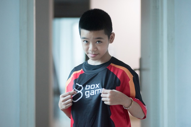 Chơi game khét lẹt, thần đồng PES 12 tuổi còn được giáo viên chủ nhiệm khen ngợi con ngoan trò giỏi, vinh danh trên MXH của trường - Ảnh 1. Chơi game khét lẹt, thần đồng PES 12 tuổi còn được giáo viên chủ nhiệm khen ngợi con ngoan trò giỏi, vinh danh trên MXH của trường - Ảnh 1.