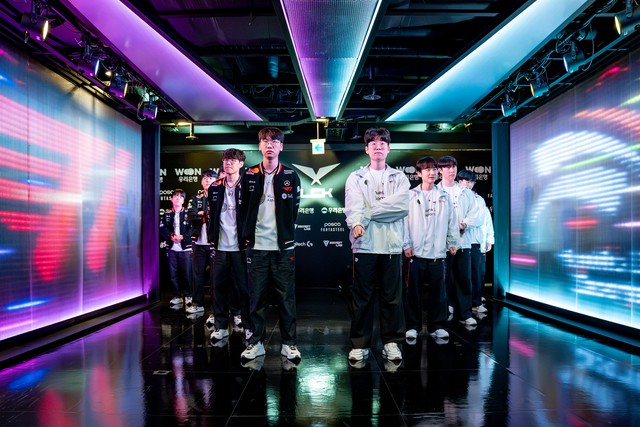 Dự đoán T1 - HLE: Cuộc chiến cho "top 2"- Ảnh 4.