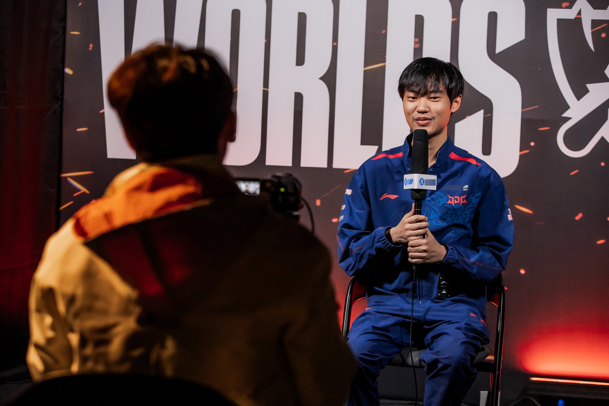 Knight nhận định JDG có dành "Grand Slam danh hiệu" thì cũng chỉ đứng sau SKT T1