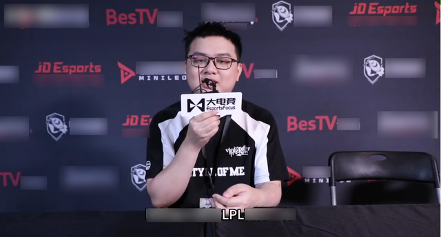 SofM để ngỏ khả năng quay lại LPL