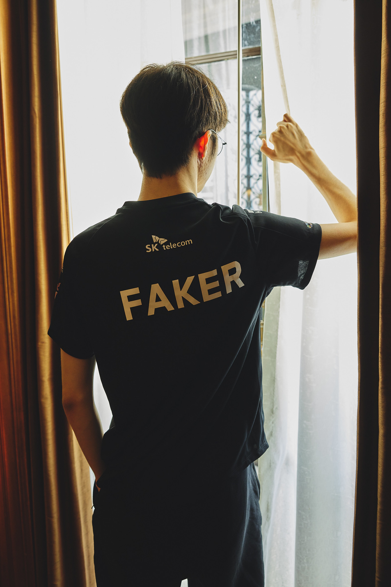 Faker hiểu rằng thời gian của anh không còn nhiều và T1 là đội có thể mang đến cho anh danh hiệu