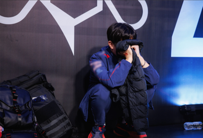 Ngỡ ngàng với kết quả nghiên cứu số lượng tuyển thủ LMHT mắc bệnh tâm lý, có người sẵn sàng “tự hủy” - Ảnh 3.