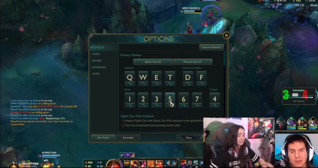 Bị chính đồng đội ức hiếp, nữ streamer LMHT có hành động bất ngờ ngay trên sóng livestream - Ảnh 4.