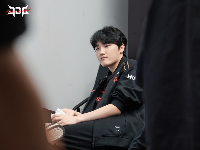 Siêu Xạ Thủ một thời của LCK bị loại bởi dàn Hàn "dạt" khiến fan LPL thêm ngán ngẩm- Ảnh 2.