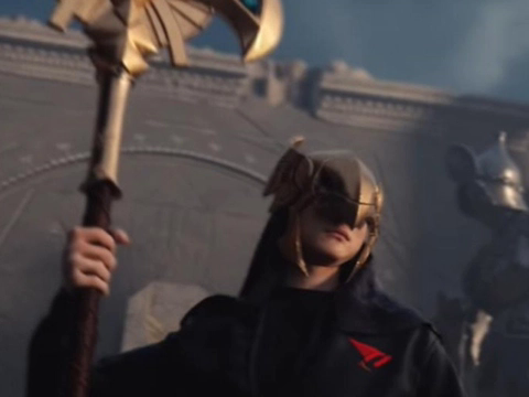 Cộng đồng LMHT tấm tắc khen ngợi Faker: ‘Anh ấy chỉ dạy đối thủ cách chơi Azir hiệu quả’ - Ảnh 2.