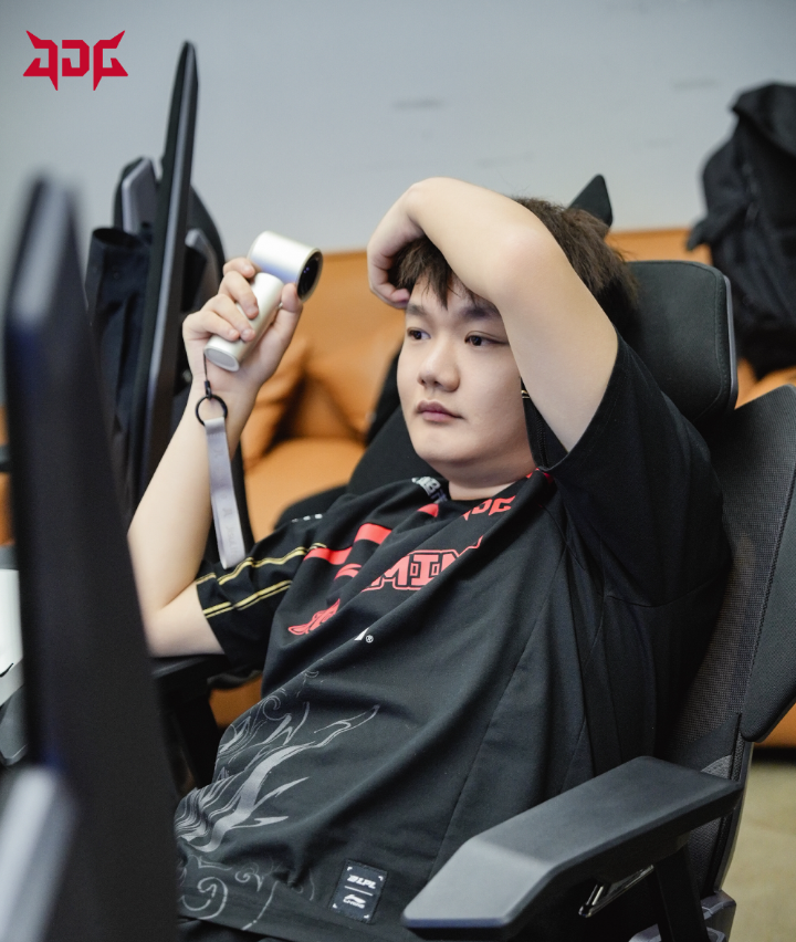 JDG của Ruler hứng chịu nhận xét đầy phũ phàng sau chuỗi trận thất vọng cùng cực- Ảnh 5. JDG của Ruler hứng chịu nhận xét đầy phũ phàng sau chuỗi trận thất vọng cùng cực- Ảnh 5.