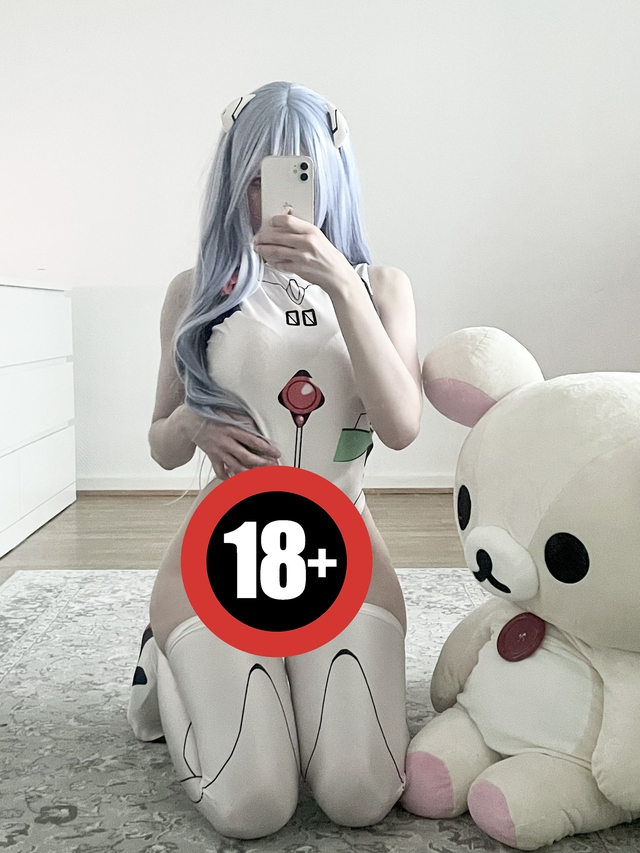 Nữ game thủ kia cũng là một cosplayer
