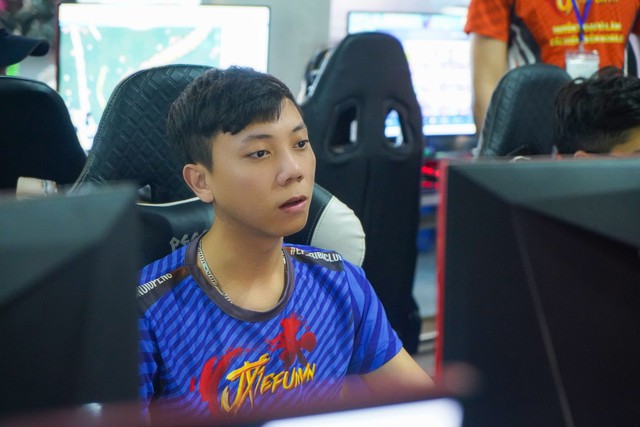 AoE: Chưa cần tới Chim Sẻ Đi Nắng,Ông vua nhớ Map BiBi cùng Cam Quýt đưa Hồng Anh, Chipboy trở về mặt đất! - Ảnh 2.