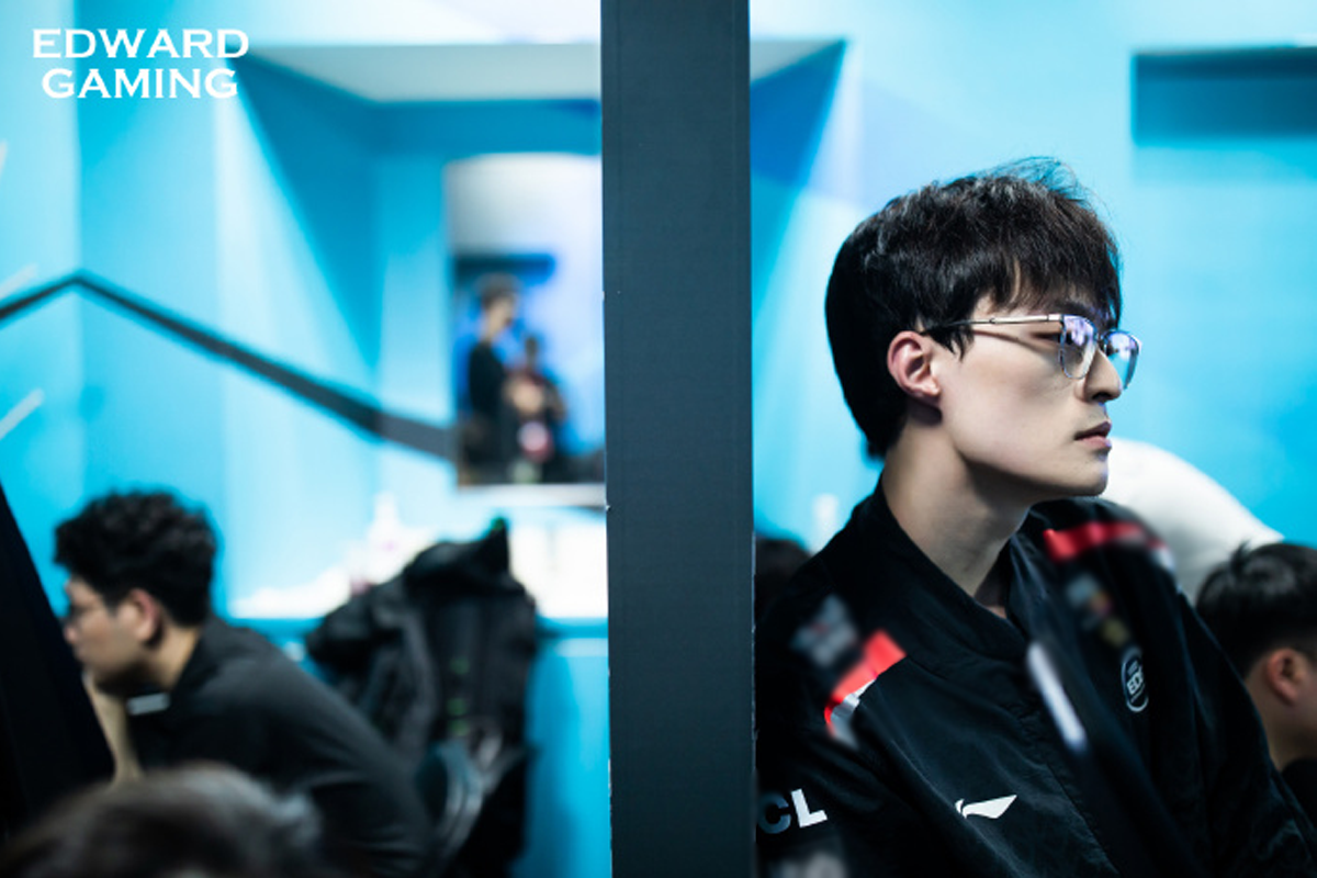 Tuyển thủ EDG ngỏ ý mời Doinb về đội nhưng lại nhận câu trả lời “phũ phàng” - Ảnh 2.
