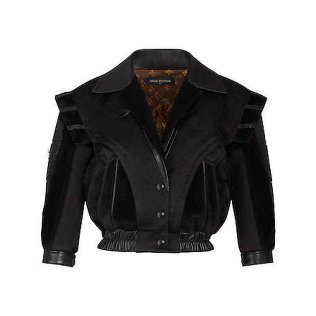 Đập hộp set đồ True Damage Senna Hàng Hiệu x Louis Vuitton: Sang chảnh, thời thượng và đắt đỏ như tủ đồ của Ngọc Trinh - Ảnh 2.