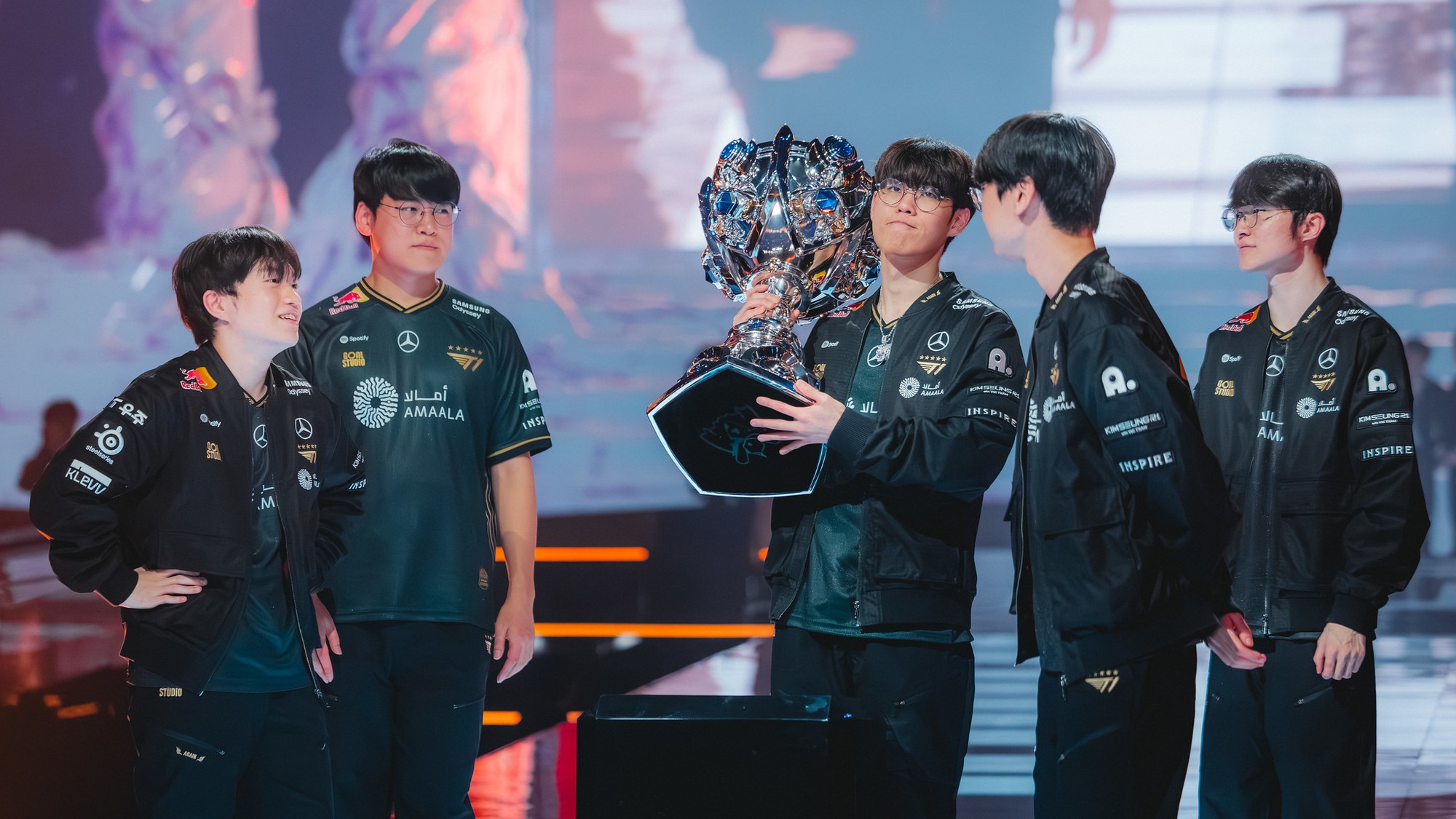 Hóa ra BHL T1 đã có màn "tự hủy" cực mạnh tại CKTG 2025- Ảnh 3. Hóa ra BHL T1 đã có màn "tự hủy" cực mạnh tại CKTG 2025- Ảnh 3.