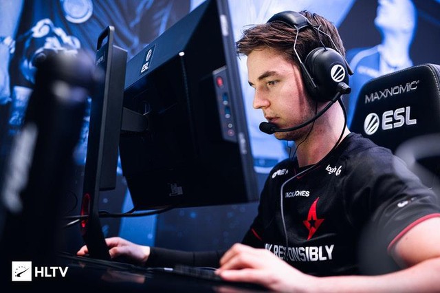 CS:GO - ZywOo tiếp tục được vinh danh là player xuất sắc nhất năm, S1mple lần thứ 2 liên tiếp ngậm ngùi về nhì - Ảnh 2.