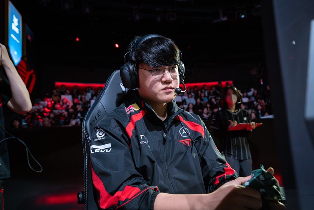 T1 thực sự đang cho thấy sự thích nghi quá chậm với meta hay các chiến thuật khác nhau của đối thủ T1 thực sự đang cho thấy sự thích nghi quá chậm với meta hay các chiến thuật khác nhau của đối thủ