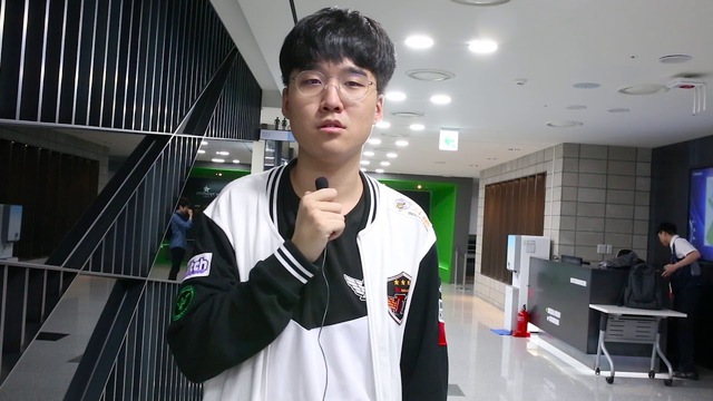 T1 bất ngờ hé lộ 2 cái tên mới, nghi vấn Untara và Sky quay về mái nhà xưa - Ảnh 2. T1 bất ngờ hé lộ 2 cái tên mới, nghi vấn Untara và Sky quay về mái nhà xưa - Ảnh 2.