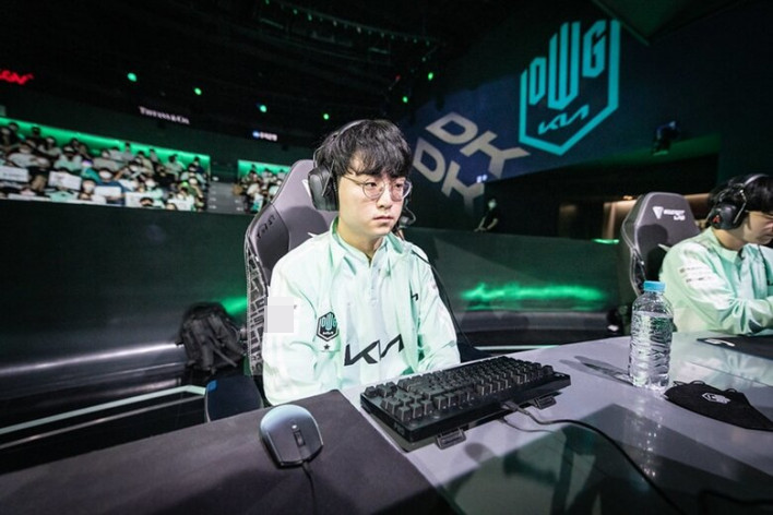 Nhưng ShowMaker lại cho rằng bảng C mới thực sự là bảng đấu nguy hiểm Nhưng ShowMaker lại cho rằng bảng C mới thực sự là bảng đấu nguy hiểm