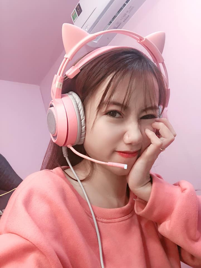Streamer Thảo Xì Po: Từ một HLV dạy bơi trở thành nữ streamer nổi tiếng nhất nhì làng Free Fire Việt Nam - Ảnh 3.