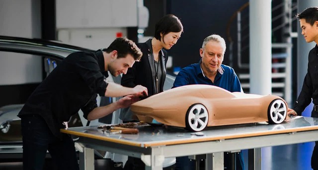 Nhà vô địch CKTG 2021 sẽ nhận thêm phần quà có 1-0-2 từ hãng xe danh tiếng bậc nhất thế giới - Ảnh 3.