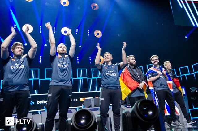 CS:GO - Lắm tài nhiều tật và sự nghiệp đầy chông gai của thần đồng nước Anh Smooya - Ảnh 2.