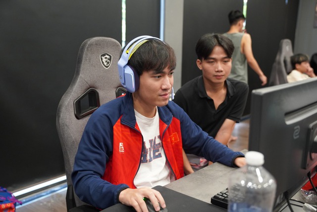 VCS cũng là khu vực duy nhất sẽ có một trận "derby" thuộc khuôn khổ các trận BO5 trong lịch sử CKTG bên cạnh hai khu vực lớn LCK - LPL