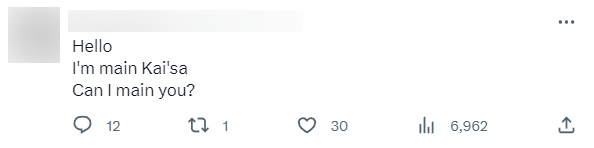 Thậm chí có người còn "tỏ tình" với nữ BLV Thậm chí có người còn "tỏ tình" với nữ BLV