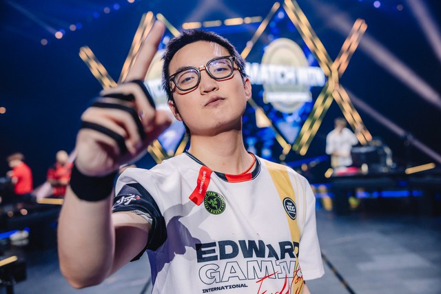 Hành trình của EDG lắm thăng trầm và đã có kết quả mỹ mãn Hành trình của EDG lắm thăng trầm và đã có kết quả mỹ mãn