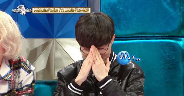 Đắng lòng Faker: Ngay đầu năm đã bị bóc phốt mất vệ sinh vì cú ngoáy mũi huyền thoại trên sóng truyền hình - Ảnh 3. Đắng lòng Faker: Ngay đầu năm đã bị bóc phốt mất vệ sinh vì cú ngoáy mũi huyền thoại trên sóng truyền hình - Ảnh 3.