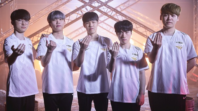 Dù trắng tay ở mùa giải 2021, Faker và các đồng đội vẫn vô đối về mặt này trong làng LMHT - Ảnh 2. Dù trắng tay ở mùa giải 2021, Faker và các đồng đội vẫn vô đối về mặt này trong làng LMHT - Ảnh 2.