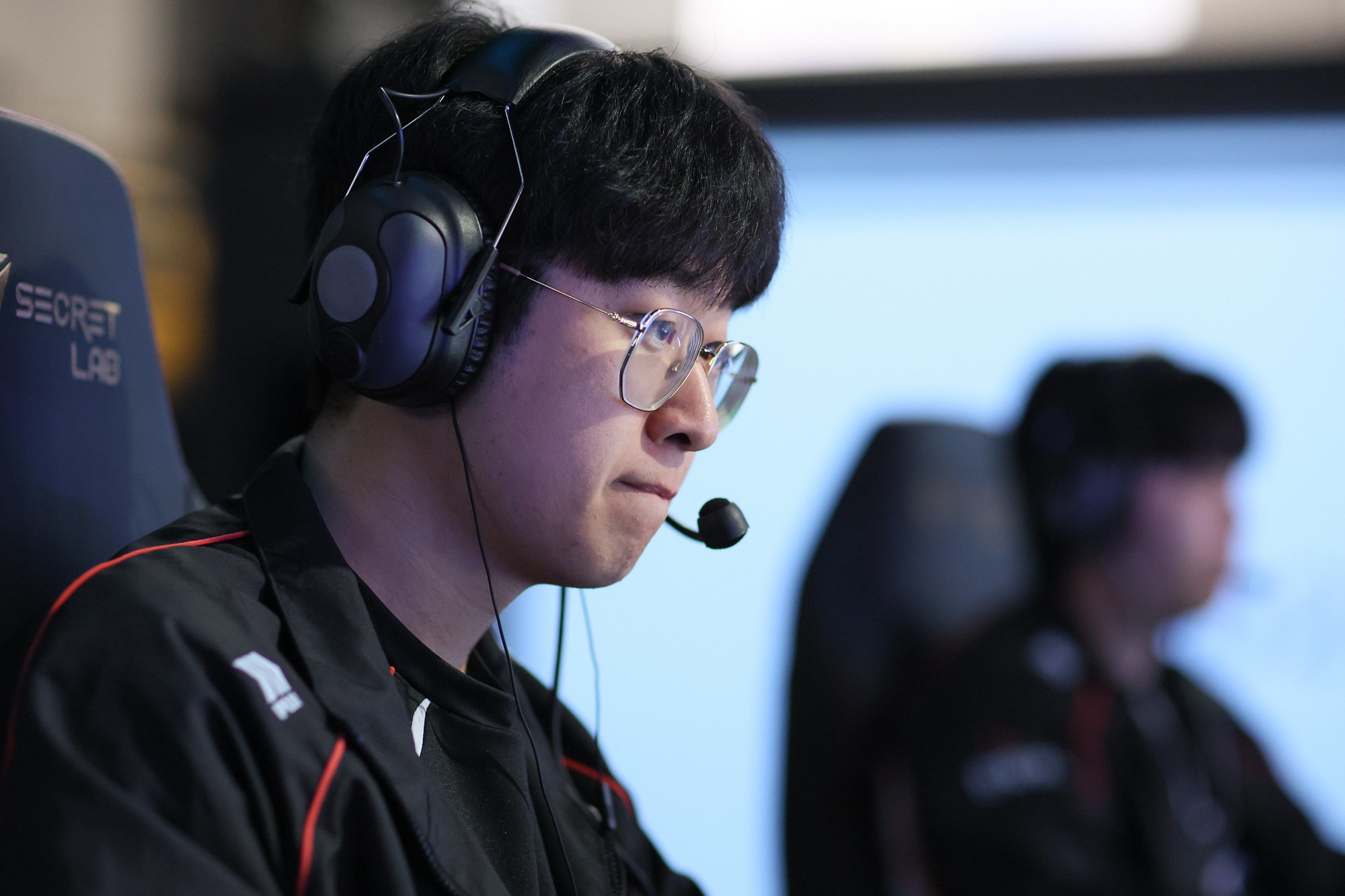 Thực hư nghi vấn Zeus "châm chọc" Kanavi- Ảnh 2.