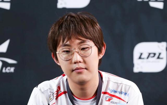 Anh này từng kinh doanh không thành công lại còn bị lừa tiền nên rơi vào cảnh túng quẫn