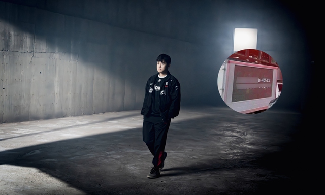 Một số fan cuồng gửi "xe tải biểu tình" nhắm đến Gumayusi