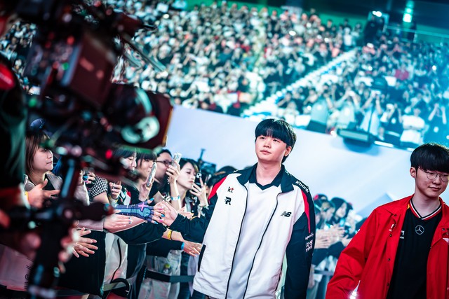 T1 thắng BLG nhưng có một cái tên "lạ" đang bị "đổ lỗi"- Ảnh 1.