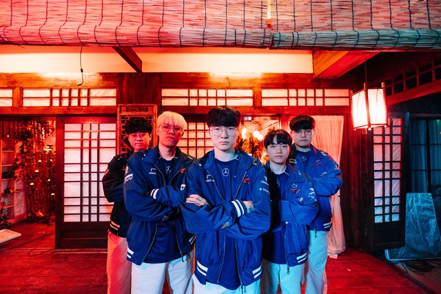 Và T1 vô địch thì sẽ là đội đầu tiên đánh bại cả 4 nhà vô địch của 4 khu vực Major để lên ngôi tại một kỳ MSI