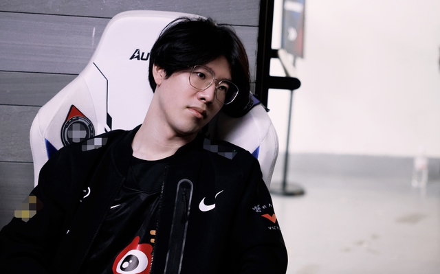 Dù có tầm ảnh hưởng rất lớn nhưng TheShy cũng không ngoại lệ - nguồn: Weibo