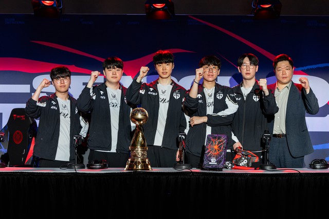 Lịch thi đấu EWC 2025 môn LMHT mới nhất: Chờ đợi những "siêu kinh điển"- Ảnh 2.