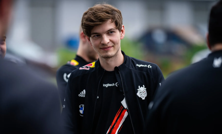 Mikyx bất ngờ xin lỗi khán giả: ‘Đừng buồn nếu tôi tiếp tục thắng Faker’ - Ảnh 2.