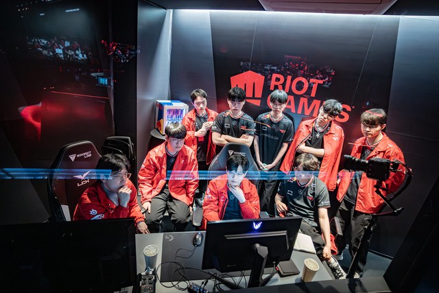 Giữa drama T1 - Gumayusi, một "thủ phạm" vẫn đang im lặng nhưng "được" cộng đồng bỏ qua- Ảnh 1.