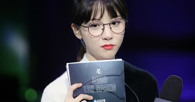 Nữ MC Kim Min-ah bình an vô sự, LCK chưa bị hoãn thi đấu - Ảnh 2. Nữ MC Kim Min-ah bình an vô sự, LCK chưa bị hoãn thi đấu - Ảnh 2.