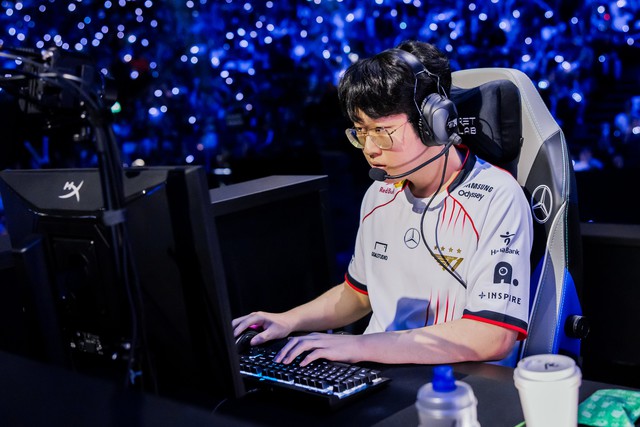 Zeus là cái tên khiến fan T1 