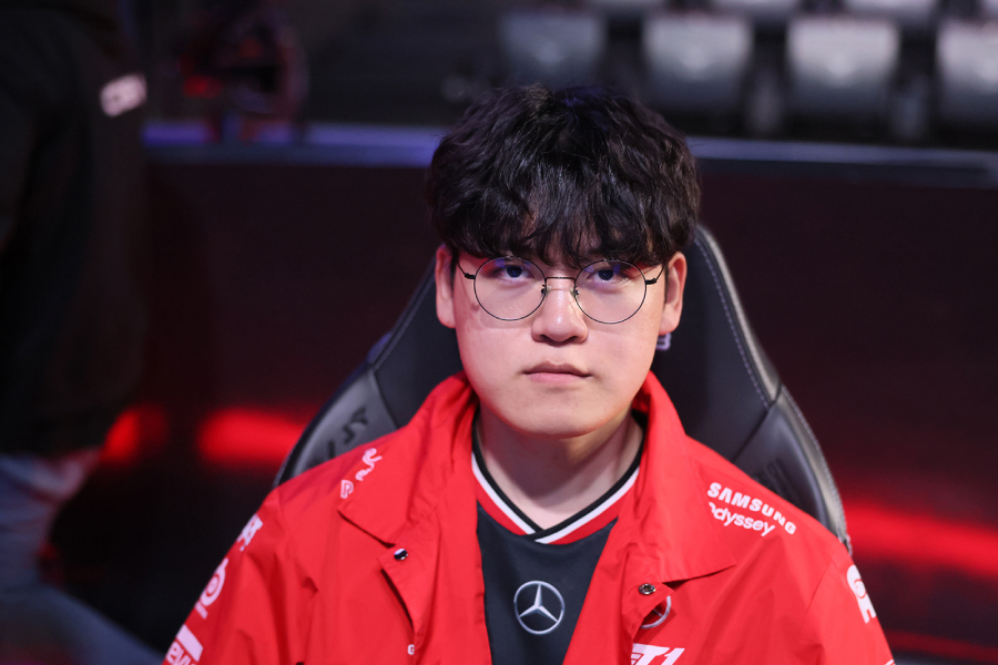 Gumayusi đáp trả Chovy "nhẹ nhàng nhưng tinh tế"- Ảnh 3.