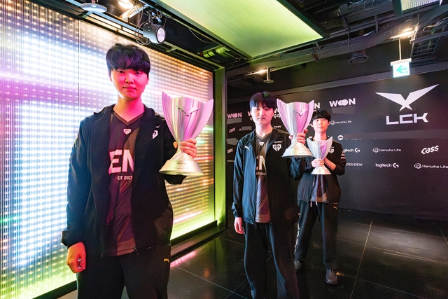 Gen.G chìm trong khủng hoảng truyền thông từ cuối mùa giải 2023 đến giờ