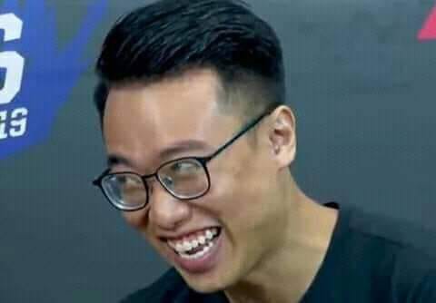 Làng LMHT Việt chao đảo vì 1 status của BLV Hoàng Luân - 1 phút tưởng niệm cho Team Flash thôi - Ảnh 1.