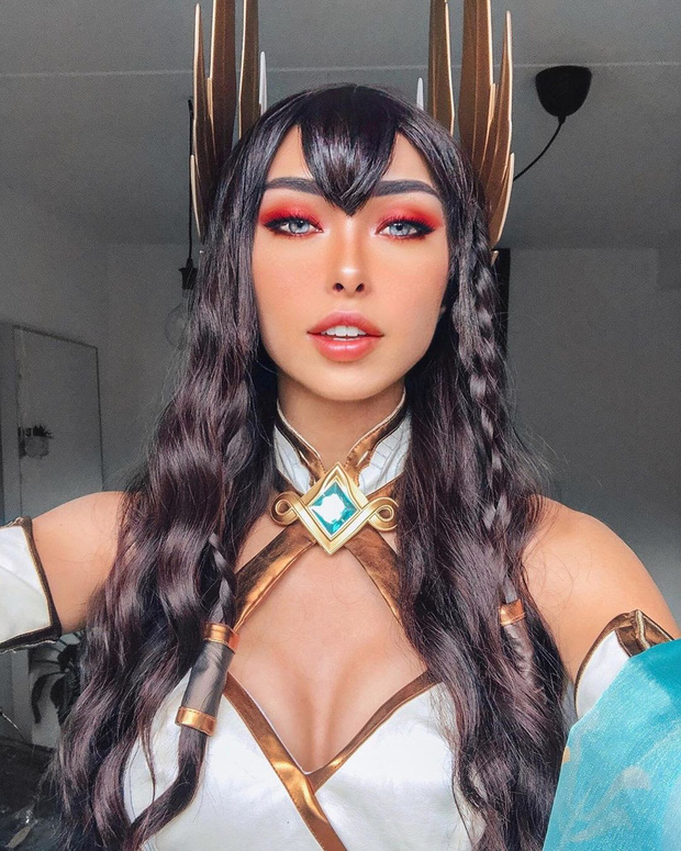 Mỹ nhân Hà Lan hóa thân vào nhân vật Liên Minh Huyền Thoại, đẹp như từ game bước ra đời thực! - Ảnh 15.