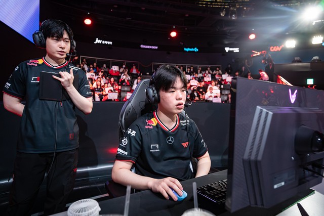 Thông báo của T1 là bằng chứng cho thấy 2 Xạ Thủ đều là "nạn nhân" của đội tuyển này- Ảnh 1.