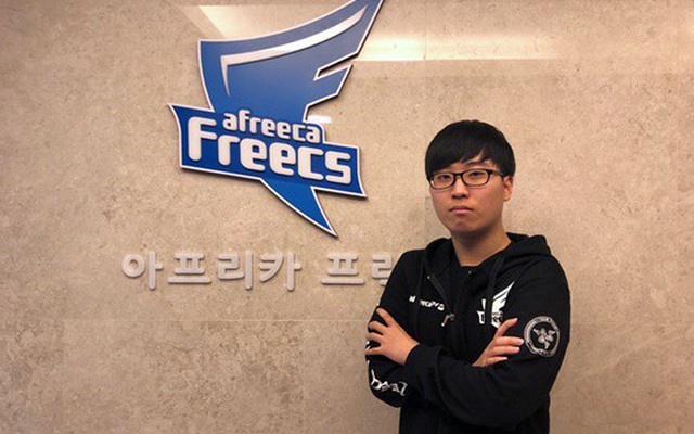 Hé lộ mức lương khủng của siêu sao LCK: 87 tỷ đồng cho 3 năm thi đấu - Ảnh 2. Hé lộ mức lương khủng của siêu sao LCK: 87 tỷ đồng cho 3 năm thi đấu - Ảnh 2.