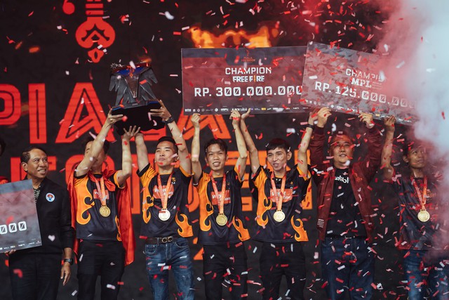 Team Flash Free Fire: Chúng tôi không ngại bất kì đối thủ nào tại Chung kết Đấu Trường Sinh Tồn mùa xuân 2020 - Ảnh 5. Team Flash Free Fire: Chúng tôi không ngại bất kì đối thủ nào tại Chung kết Đấu Trường Sinh Tồn mùa xuân 2020 - Ảnh 5.