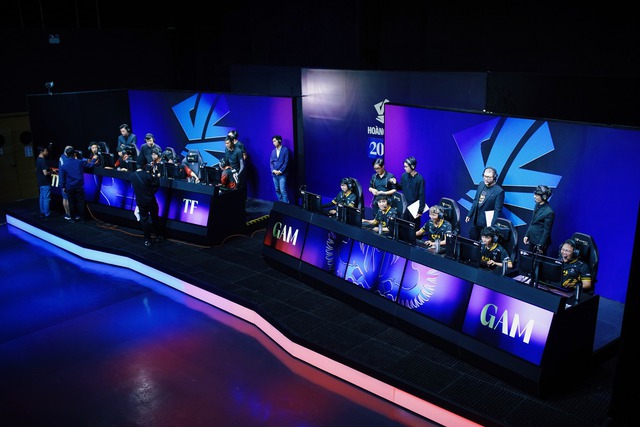 Trận đấu được mong chờ giữa hai đội từng là "kỳ phùng địch thủ" trong quá khứ