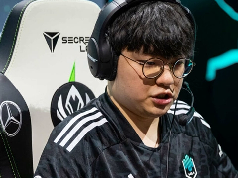 DRX BeryL cảm thấy rất vui khi được cộng đồng gọi là ‘Ông bạn Genshin’ - Ảnh 2. DRX BeryL cảm thấy rất vui khi được cộng đồng gọi là ‘Ông bạn Genshin’ - Ảnh 4.